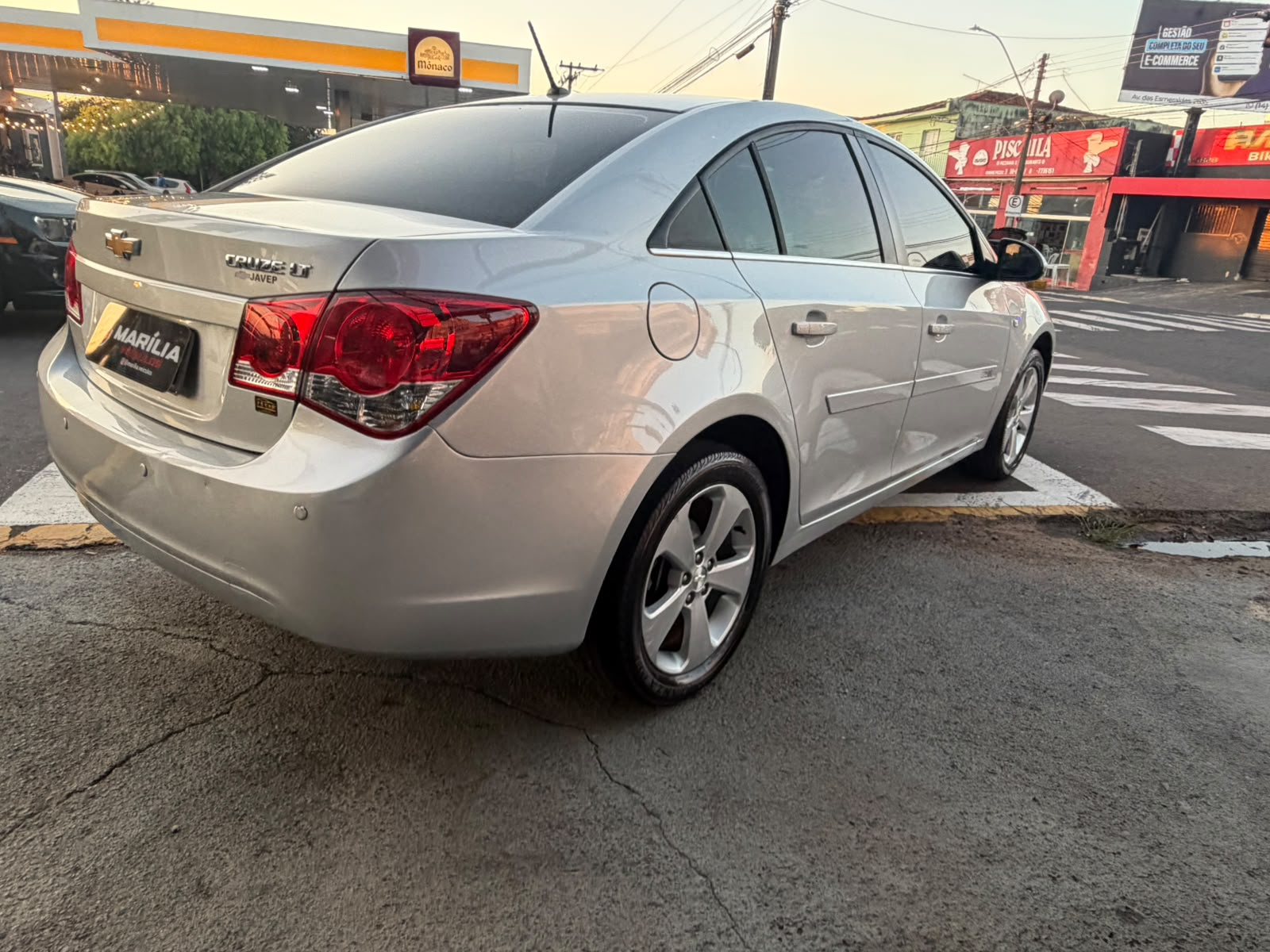 Foto 2 de Chevrolet Cruze LT 1.8