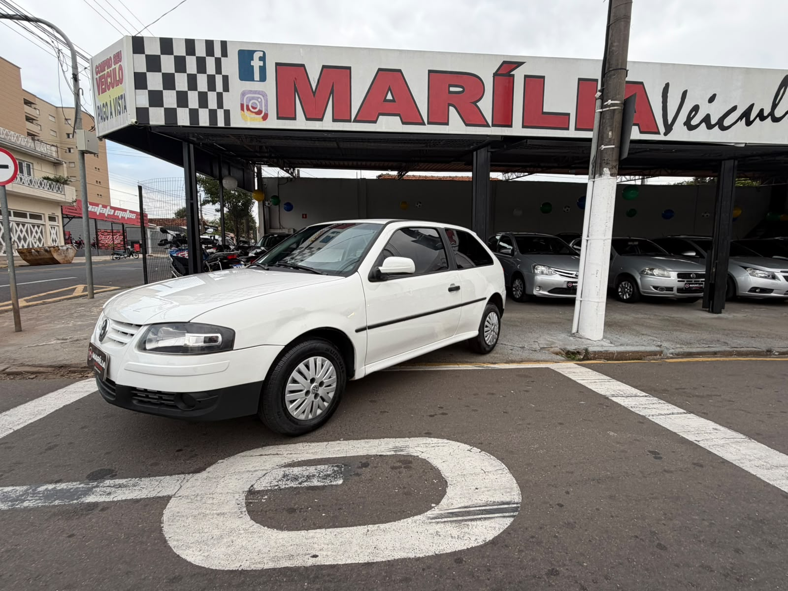 Foto 2 de Volkswagen Gol Trend 1.0